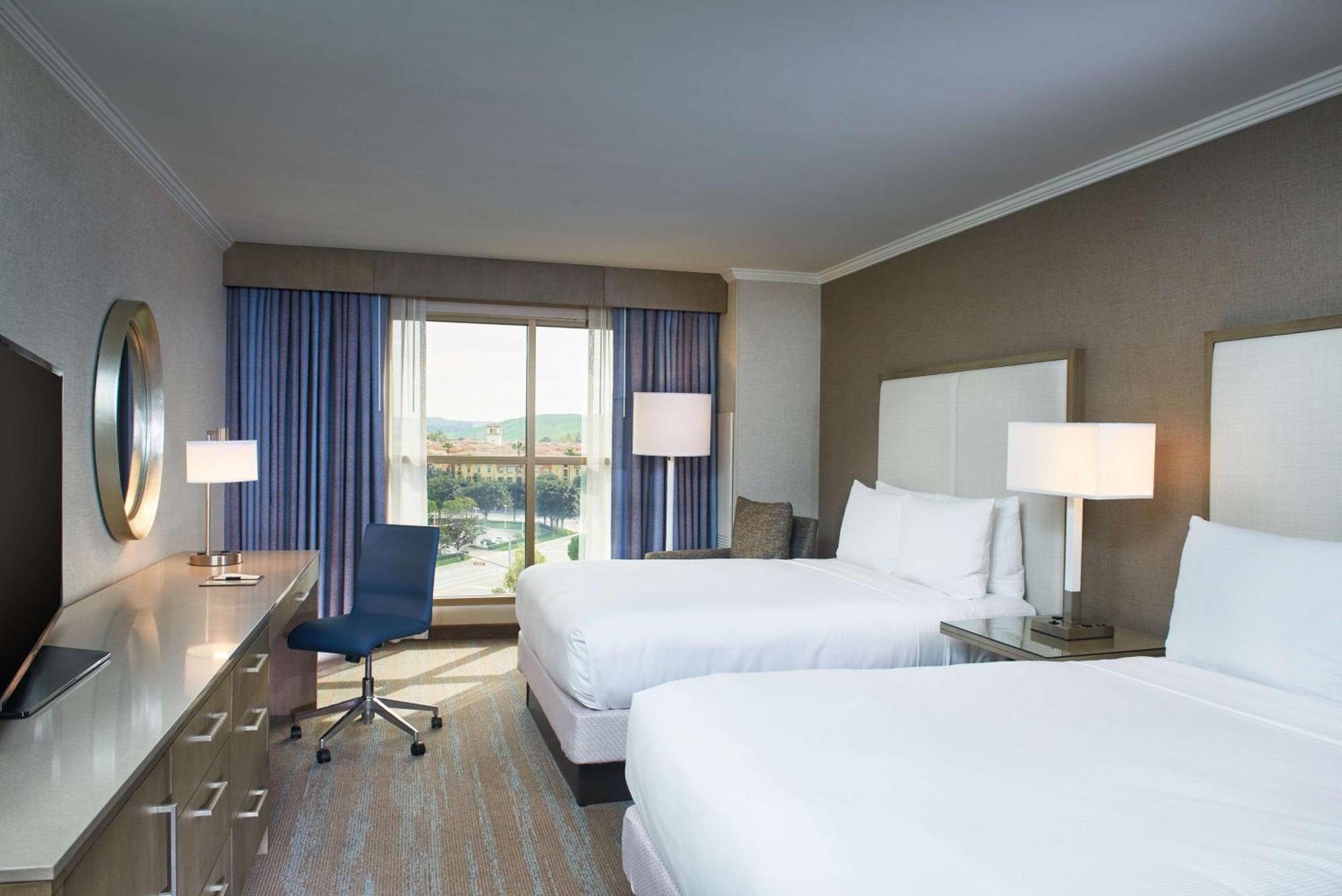 Doubletree By Hilton Irvine Spectrum Exteriér fotografie