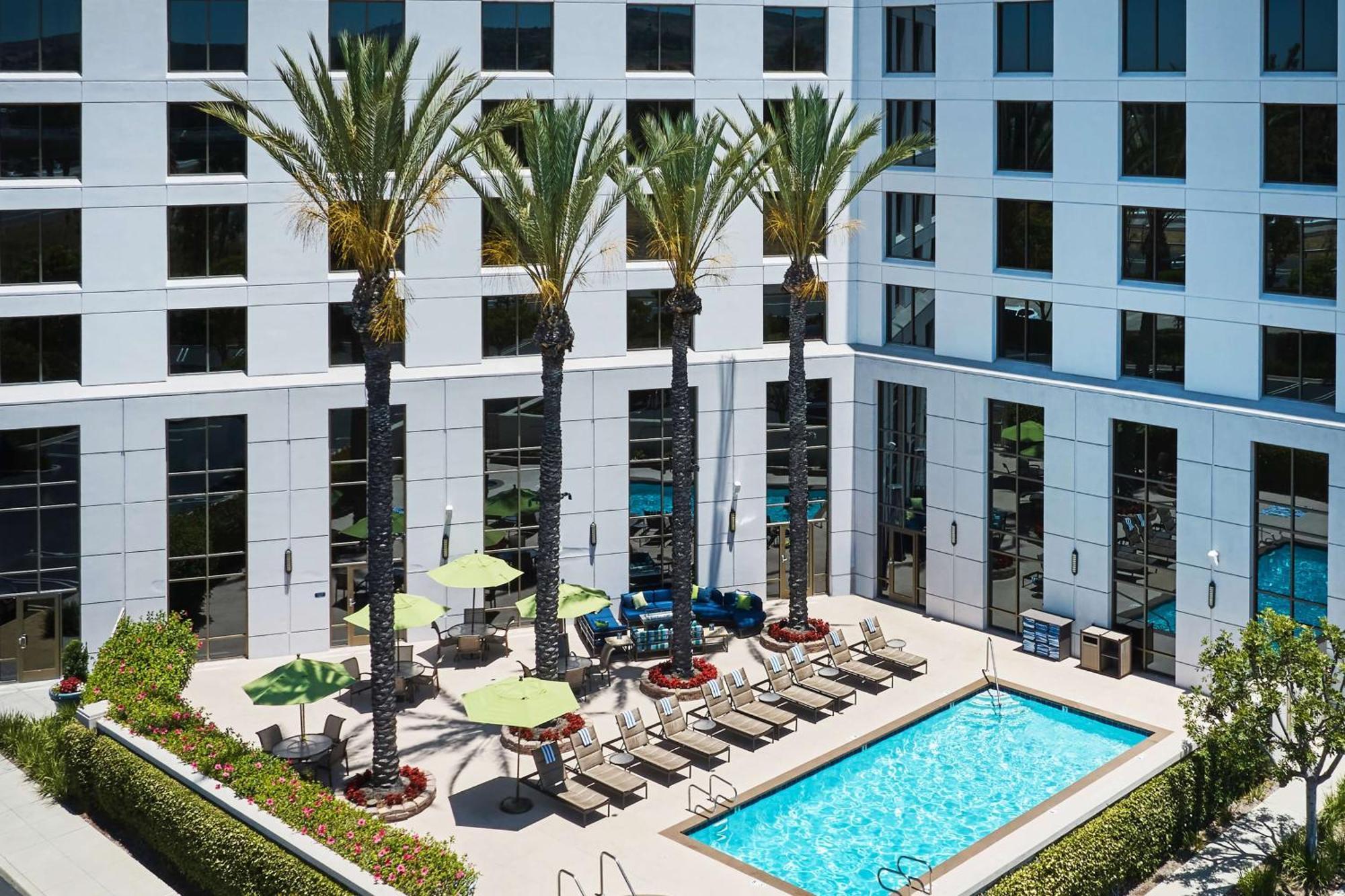 Doubletree By Hilton Irvine Spectrum Exteriér fotografie