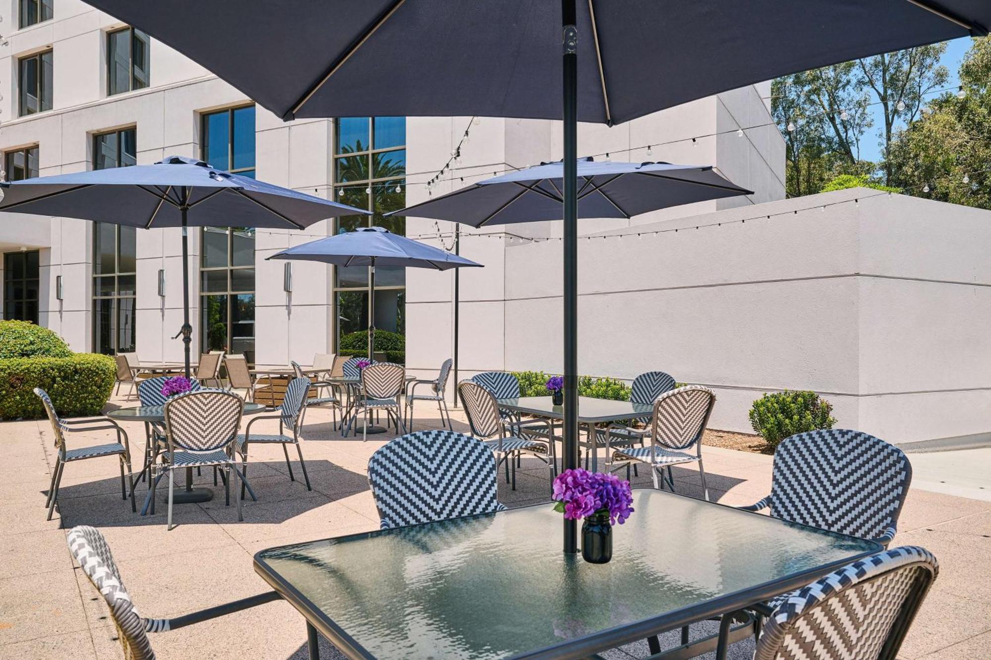Doubletree By Hilton Irvine Spectrum Exteriér fotografie